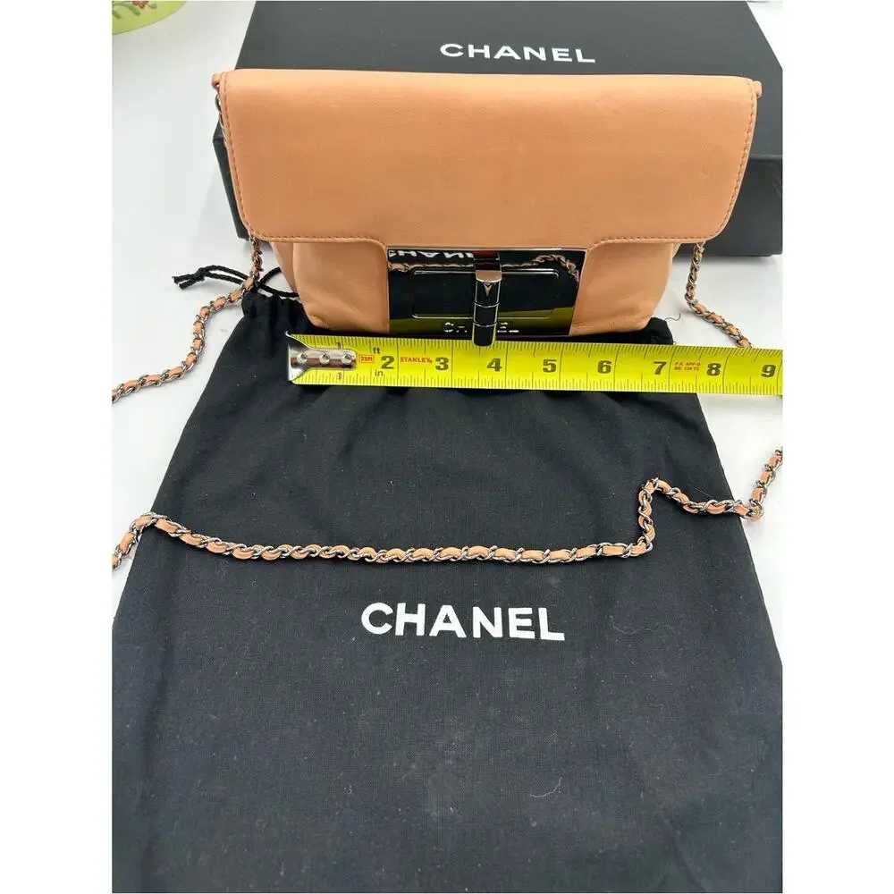 Women's CHANEL Peach Leather Turnlock Crossbody Bag made in Italy PRISTINE